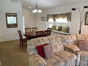 House, Multiple Beds, Pool Access, Pool View | Living area