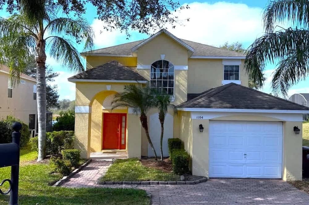 Lake View Villa With Beautiful Sunsets - Southern Dunes - Lake Hamilton, FL
