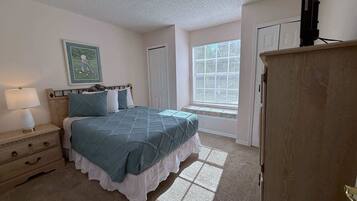 Townhome, Multiple Beds, Pool Access, Golf View | Individually decorated, individually furnished