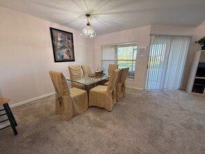 Townhome, Multiple Beds, Pool Access, Golf View | Dining
