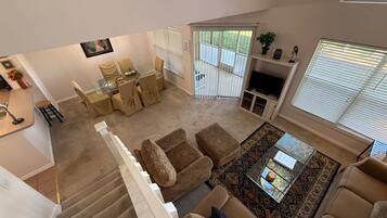 Townhome, Multiple Beds, Pool Access, Golf View | Living area