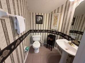 Townhome, Multiple Beds, Pool Access, Golf View | Bathroom