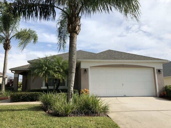 Exterior - Great Family Villa! Plenty of Upgrades! Southern Dunes (Haines City)