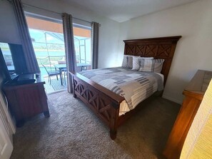 Hus, flere senger, adgang til basseng, bassengutsikt | 4 soverom, individuelt dekorert, individuelt innredet og sengetøy