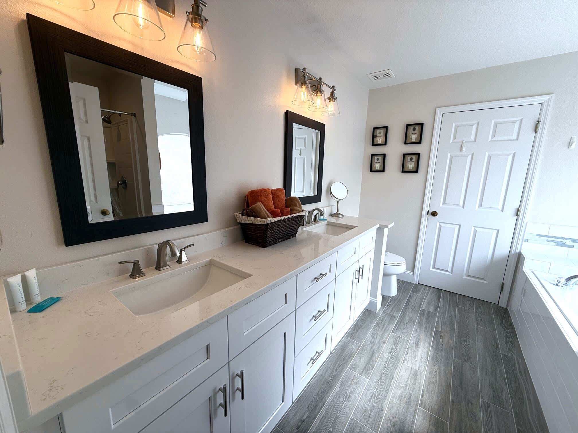 House, Multiple Beds, Pool Access, Pool View | Bathroom | Designer toiletries, towels, toilet paper