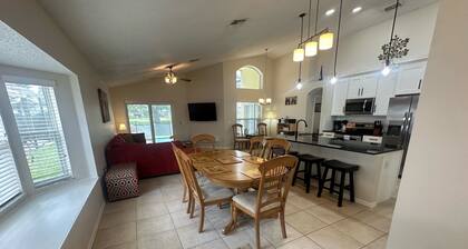 Beautiful 4-bedroom Pool Villa in Southern Dunes With a Golf Course View