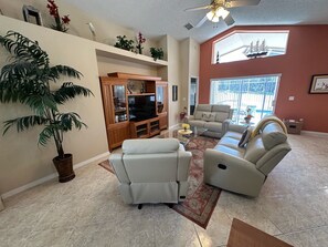 Hus, flere senger, adgang til basseng, bassengutsikt | Oppholdsområde