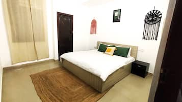 2 bedrooms, WiFi, bed sheets