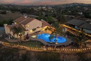 Casa (5 Bedrooms) | Vista frontal de la propiedad