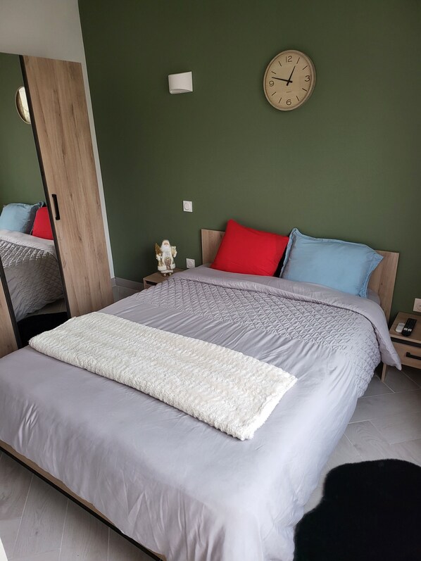 1 chambre, fer et planche à repasser, Wi-Fi