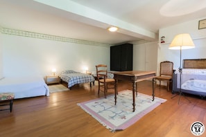 4 bedrooms, free WiFi