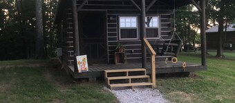 Two furnished cabins open all year, minutes from Patoka Lake, Crawford County
