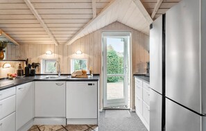 Fridge, stovetop, dishwasher, coffee/tea maker - 2 bedroom gorgeous home in Dannemare (Dannemare)