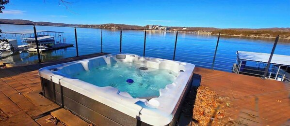Bain à remous extérieur