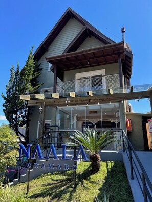 Facciata della struttura