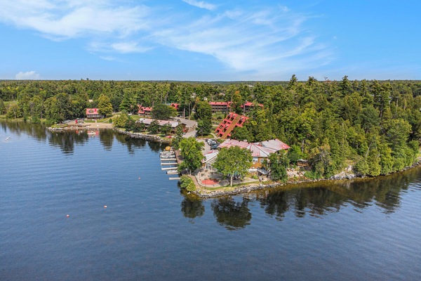 Fachada de la propiedad