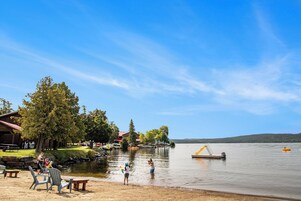 Playa privada, kayak, bote de remos, pesca