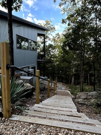 Property grounds. Nature`s Nook by Zia, Hermann