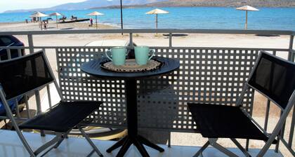 Aquamarine- beach flat in Itea
