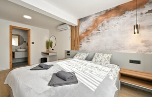 3 عدّة غرف نوم ومكواة/لوح كي وسرير سفر وواي فاي مجانًا