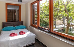 4 Schlafzimmer, Reisekinderbett, kostenloses WLAN, Bettwäsche