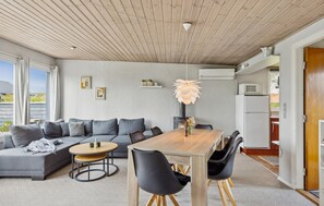 Dining - Gorgeous home in Broager with WiFi (Broager)