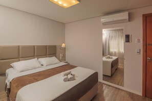 Standard Double Room | Laptop workspace, free WiFi - Pousada Zammá Gramado (Gramado)