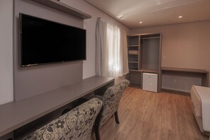 Standard Quadruple Room | Terrace/patio - Pousada Zammá Gramado (Gramado)