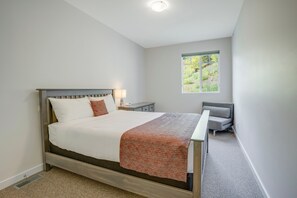 3 bedrooms, free WiFi, bed sheets