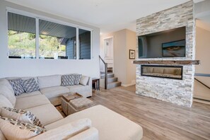 Smart-TV, Kamin
