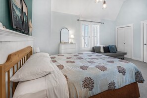 4 bedrooms, free WiFi, bed sheets