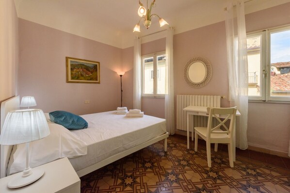 2 habitaciones, wifi y ropa de cama