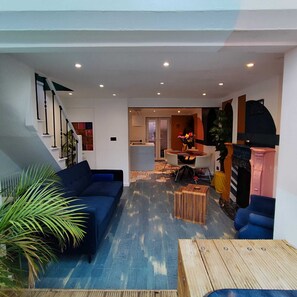 Flat-screen TV - Tower Bridge Property  (London)