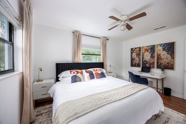 4 bedrooms, desk, iron/ironing board, free WiFi