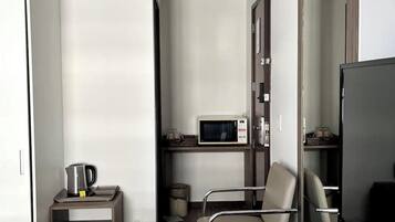 1 soverom, safe på rommet, skrivebord og wi-fi