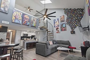 TV, ping pong, books, stereo