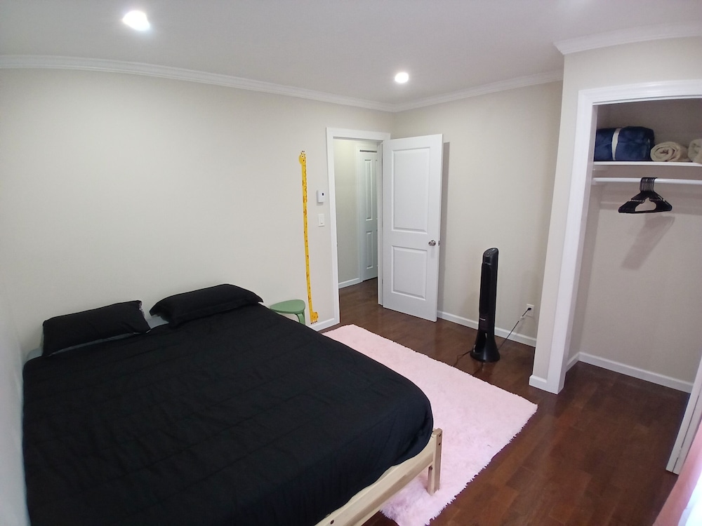 Stunning 6Bedroom Home with Modern Interior & Luxurious BathroomsMove