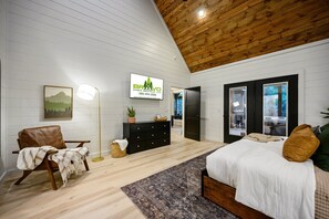 2 Schlafzimmer, Schreibtisch, Bügeleisen/Bügelbrett, kostenloses WLAN