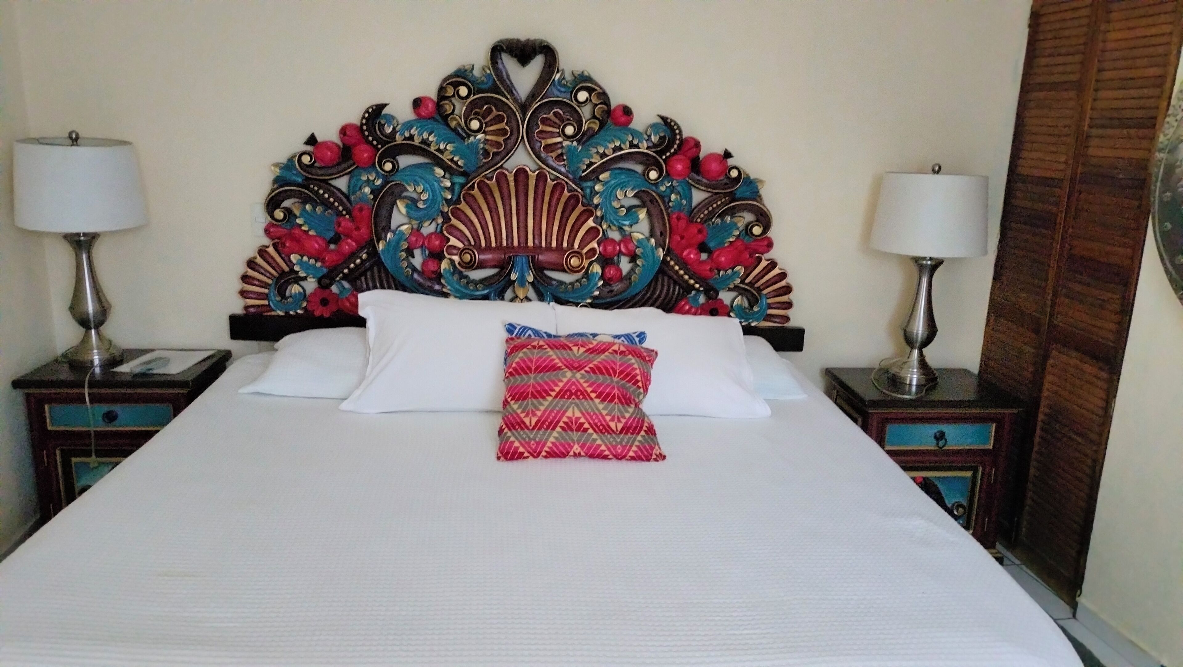 Habitación básica con 1 cama matrimonial o 2 individuales | Exterior