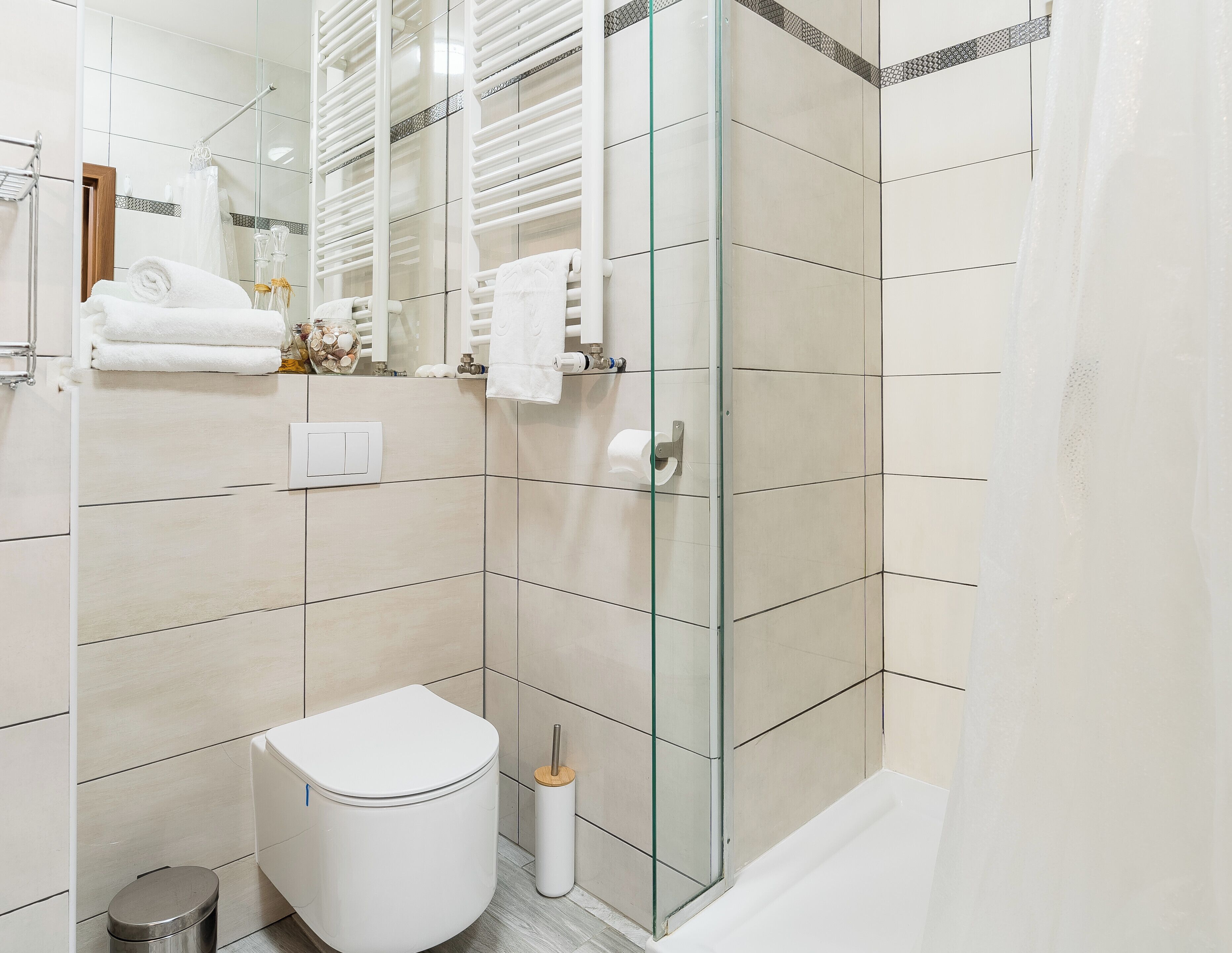 Shower, free toiletries, hair dryer, towels