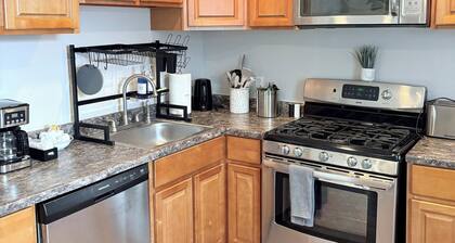 9BR Beach Block Escape – Perfect for Large Groups!