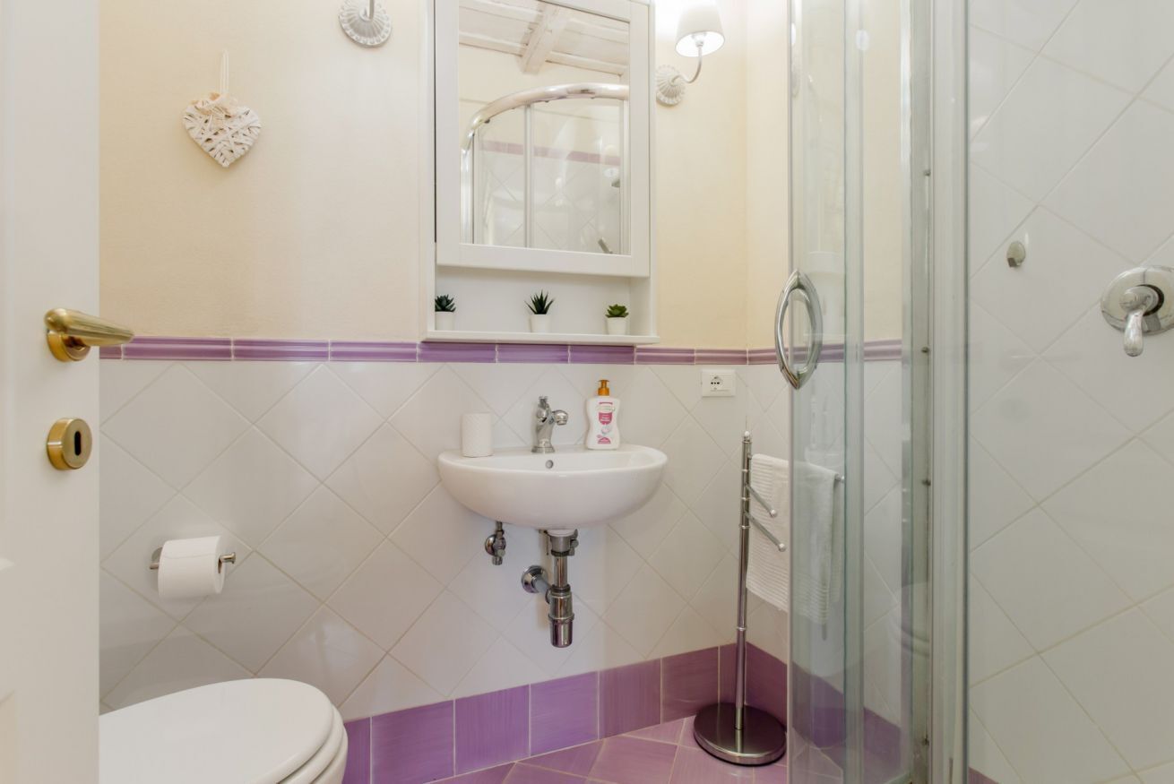 Dusche, Haartrockner, Bidet, Handtücher