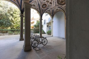 Property grounds - PINTI 33 (Firenze)