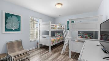 4 habitaciones, tabla de planchar con plancha y wifi gratis