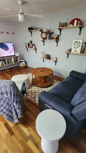 Living area - 2 Bedroom Gem (Yeronga)