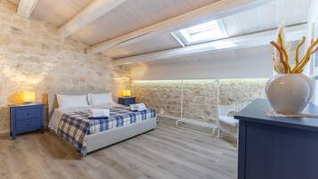 6 habitaciones, tabla de planchar con plancha y wifi gratis