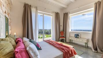 7 bedrooms, iron/ironing board, free WiFi, bed sheets