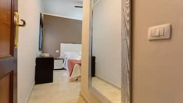 1 chambre, fer et planche Ă repasser, Wi-Fi gratuit, draps fournis