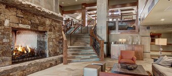 One Ski Hill Luxury Condo - Ski-In/Ski-Out at Peak 8 Base - Family-Friendly