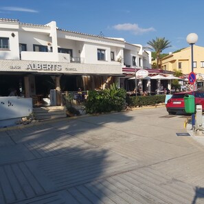 Exterior - Apartment 'Mi Patio, Port Of Cabopino' with Shared Pool, Wi-Fi and Air Conditioning (Unknown)